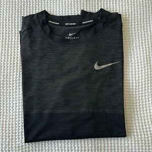 Nike Dri-FIT Medalist SS Training Top Black Size LARGE